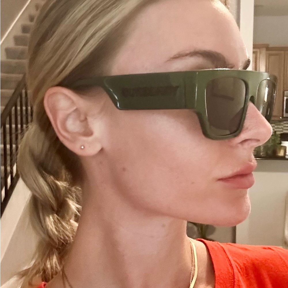 Statement green sunglasses — non-authentic / inspired designer style